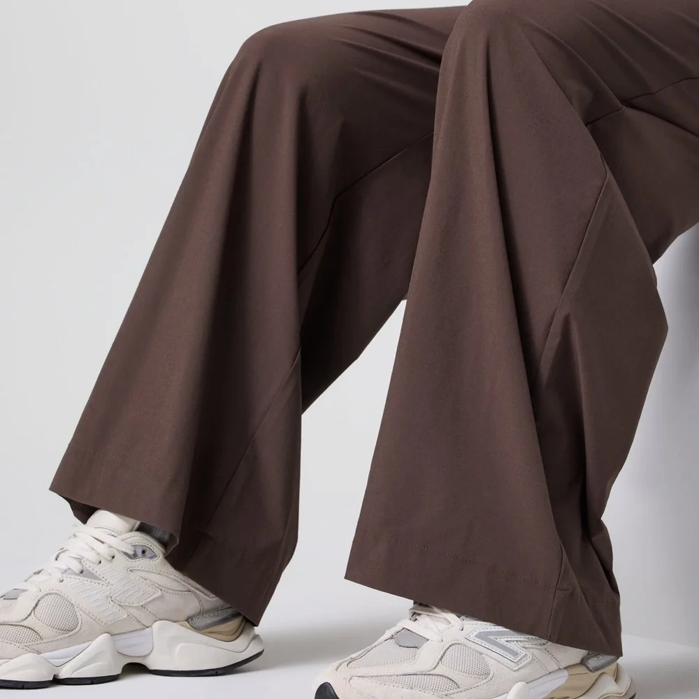 Vuori Women’s Villa Wideleg - Picture 4 of 9